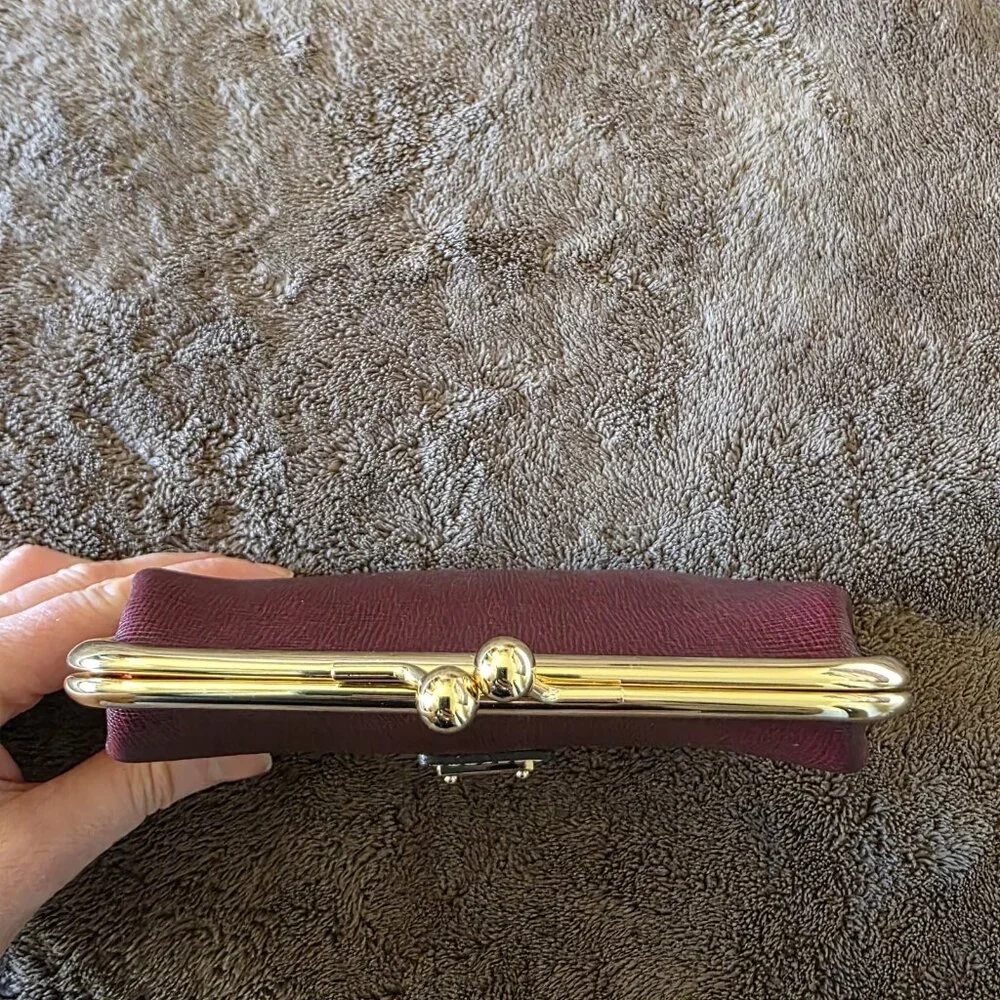 Rare Dooney & Bourke Cranberry Saffiano Large Framed Coin Purse NWT - Picture 6 of 16